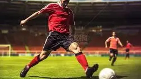 零跑B01 vs 小鹏MONA M03：纯电轿车A级对决，价值谁更高？