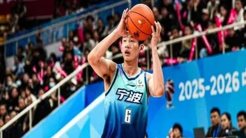 【夜幕下的美食秘境】马卡比战队连冠在望？揭秘战局，比分预测来袭！